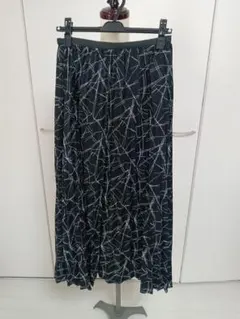 冬セール‼️RADIATE プリーツロングスカート