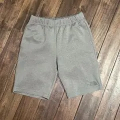 The North Face グレー ハーフパンツ