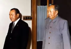 田中角栄・毛沢東 歴史的会談写真 ポストカードサイズ - メルカリ