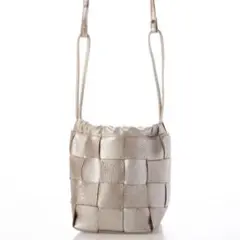 【美品】perche サスティナブルメッシュドロストショルダーバッグS シルバーのサムネイル