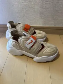 NIKE アクアリフト