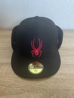 New Era クモ刺繍 ブラックキャップ 7 1/8
