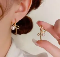 【極美品】パール付き リボンピアス ゴールド レディースアクセサリー 可愛い