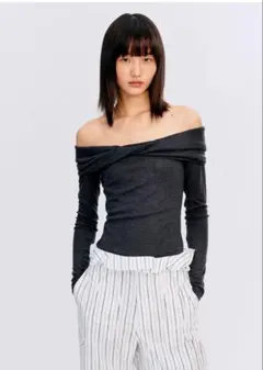 オフショルダートップス グレー 美品