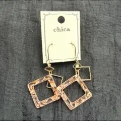 【新品・未使用】chica ダイヤモンド型ピンクピアスのサムネイル