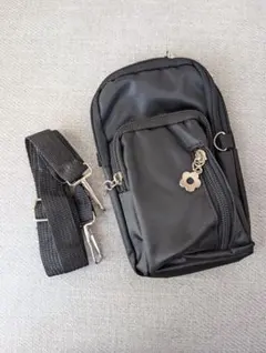 【新品未使用】スマホポシェット　ショルダーバッグ　ブラック