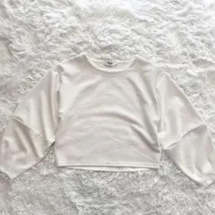 アズールバイマウジー　カットソー　リップル素材　オフホワイト　ゆったりシルエット