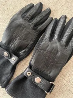 VIVIENNE WESTWOODレザーグローブ　未使用品 中古・古着通販】Vivienne Westwood (ヴィヴィアンウエスト