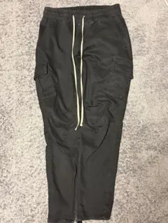 Danke Schon カーゴパンツ ブラック 32サイズ　ダンケシェーンのサムネイル