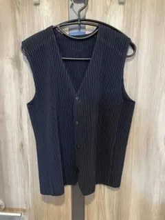 HOMME PLISSE ISSEY MIYAKE プリーツ ボタンベスト 3 - メルカリ