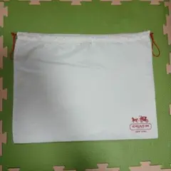 COACH ロゴ入り巾着袋 ホワイト