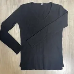 ブラック Vネック リブ編み長袖ニット