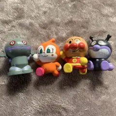 アンパンマン　ドキンちゃん　バイキンマン　ダダンダンの指人形