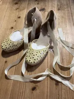 Marie femmeリボンシューズ24cmサンダルベージュ