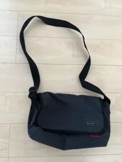 ダークグレー ショルダーバッグVOLCOMのサムネイル