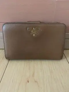 PRADA財布