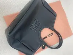 MIU MIU トートバッグ ブラック レザーのサムネイル