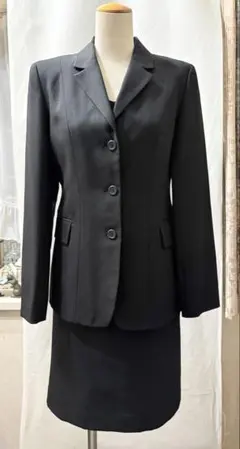 9号　美品ワンピーススーツ　フォーマル　リクルート　フレッシャーズ3つボタン膝丈