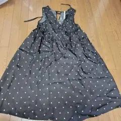 figLondon フィグロンドン　ドットワンピース　黒ワンピースのサムネイル