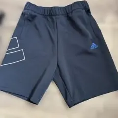 adidas ネイビー ハーフパンツ 140cm