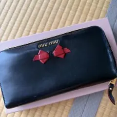 miu miu 長財布 ブラック レッド リボンのサムネイル