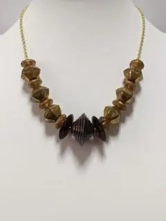 アンティーク風個性的ネックレス