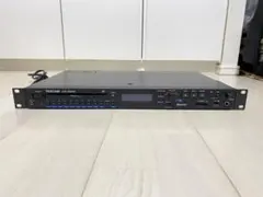 TASCAM CD-400U Bluetooth CDプレーヤー【動作確認済み】のサムネイル