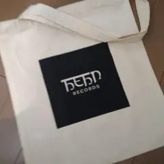 Item thumbnail for item 07d457a4-b5b8-43fe-b1fa-3fca025a6731