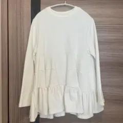 yori ホワイト ダブルフレアカットソー - メルカリ