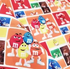 《50×70》m&m's チョコ お菓子 アメリカン はぎれ 布 生地