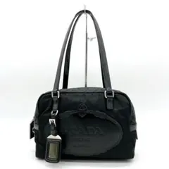 【PRADA】ショルダーバッグ　ロゴ　シルバー金具　ナイロン　ブラック
