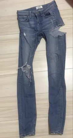 GYDAダメージスキニーデニム