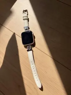 Apple Watch本体 ホワイト・ブラウンレザー - メルカリ