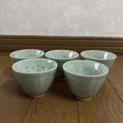 淡い緑色の湯飲み 5個セット