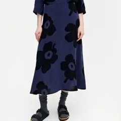 美品　marimekko マリメッコ　Aラインロングスカート　UNIKKO 花柄