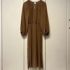 【新品未使用】スピックアンドスパン ドットシフォン　ワンピース 茶 38 タグ