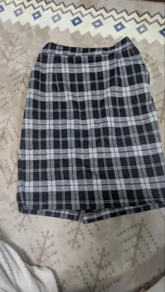 INGNI 黒と白のチェック柄タイトスカート