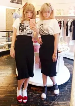 Katie UNDER PRETTIES タイトスカート　Sサイズ　ブラックのサムネイル