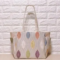 帯リメイク　ライトベージュ色地　立涌に花菱紋　肩掛けトート　大容量　サイドポケ