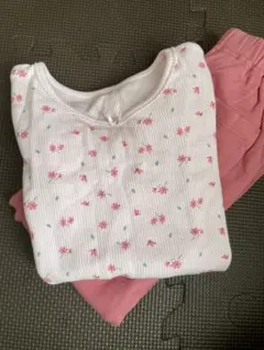UNIQLO KIDS パジャマ 花柄 110cm