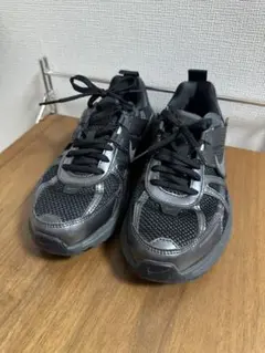 NIKE V2K RUN 黒　US7.5 大人気シリーズ ナイキ　美品　24.5