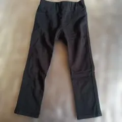 黒いデニム風ストレートパンツ 100cm