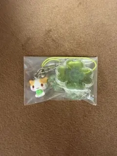 サンリオ シークレットクローバーストラップ マシュマロみたいなふわふわにゃんこ