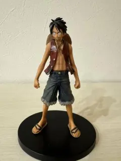 ONE PIECE ルフィ　フィギュア