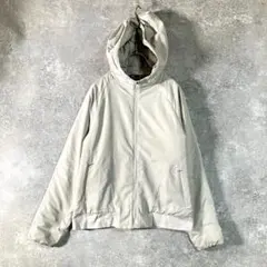 UNDER ARMOUR　ナイロンパーカー　グレー　ジャンパー　フーディー