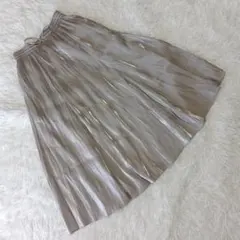 新品 『グローバルワーク』 (SHORT) シャイニーリラックスフレアスカート