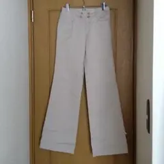 フレアーパンツ