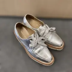 ◇★MODE ET JACOMO シルバー レースアップ ローファーのサムネイル