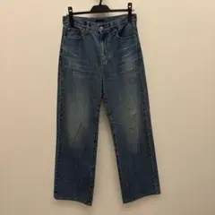 ストレートデニムパンツ インディゴブルー　ユニクロ
