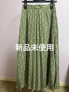 GU イエロー系幾何学模様プリーツスカート　裏地あり